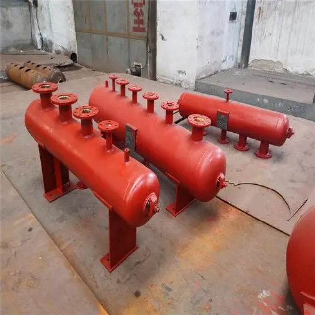 莲池分集水器安装高度